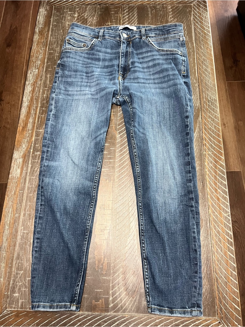 Zara Premium Medium Wash Men’s Skinny Jeans Size 34